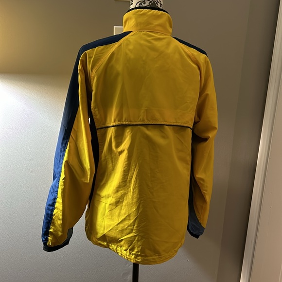 Columbia Performance Windbreaker Jacket with Full Zip - Picture 2 of 6